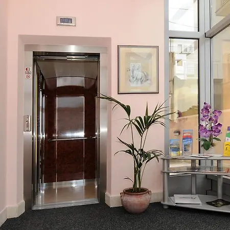Rosina Hotel Makarska