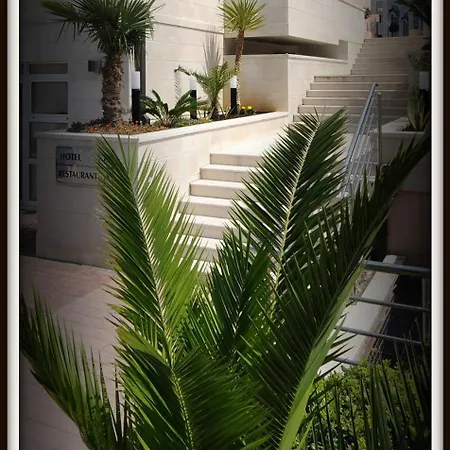 Rosina 4*