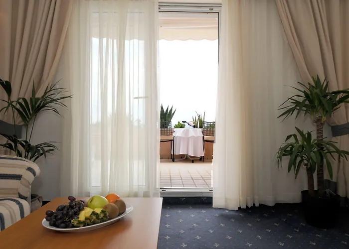 Rosina Hotel 4*