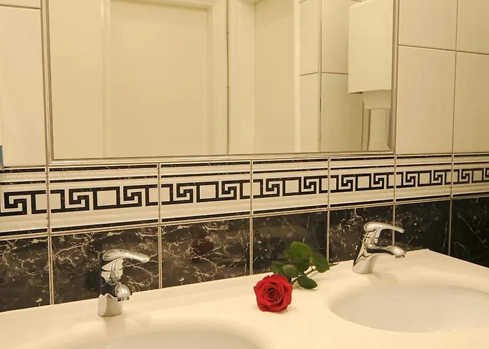 Rosina Hotel 4*