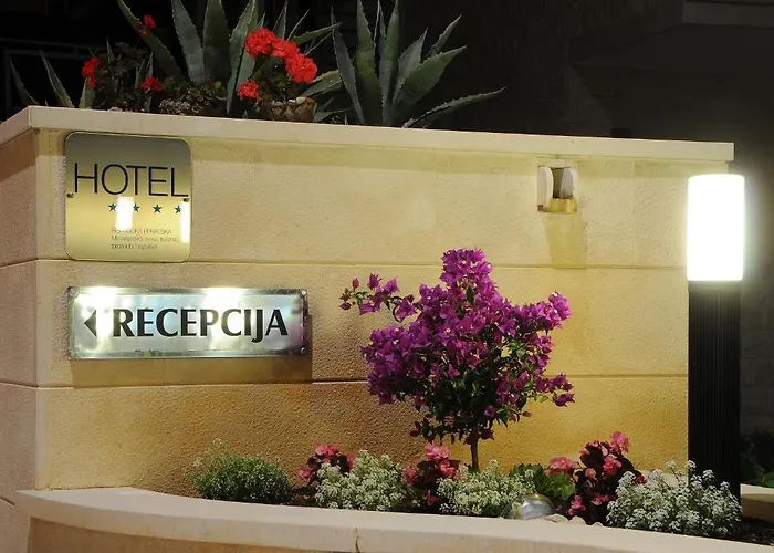 Rosina Hotel
