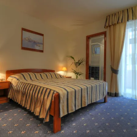 Rosina Hotell Makarska